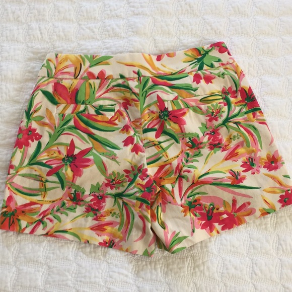 J Crew | Tropical Floral Chino Shorts | Size 2 - Picture 4 of 4